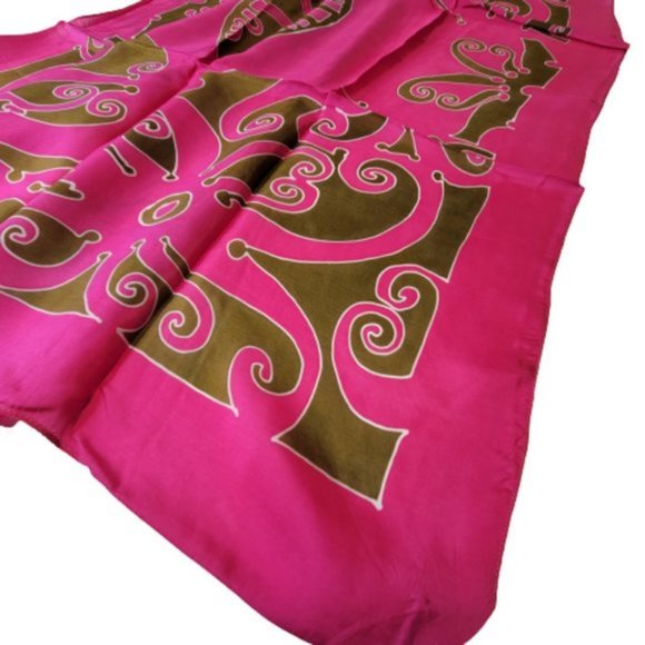 Pink Colored Square Silk Scarf with olive green Print Handpainted Fuji Silk- NEW - Picture 4 of 8
